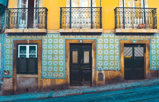 Modelo de Reclamação para Defeitos em Habitação - Comunique-se Eficazmente por Correio ou E-mail